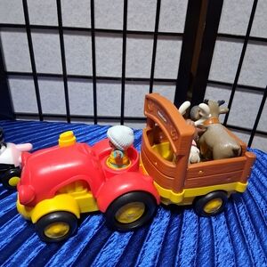 Fisher-price Little People Tow 'n Pull Tractor